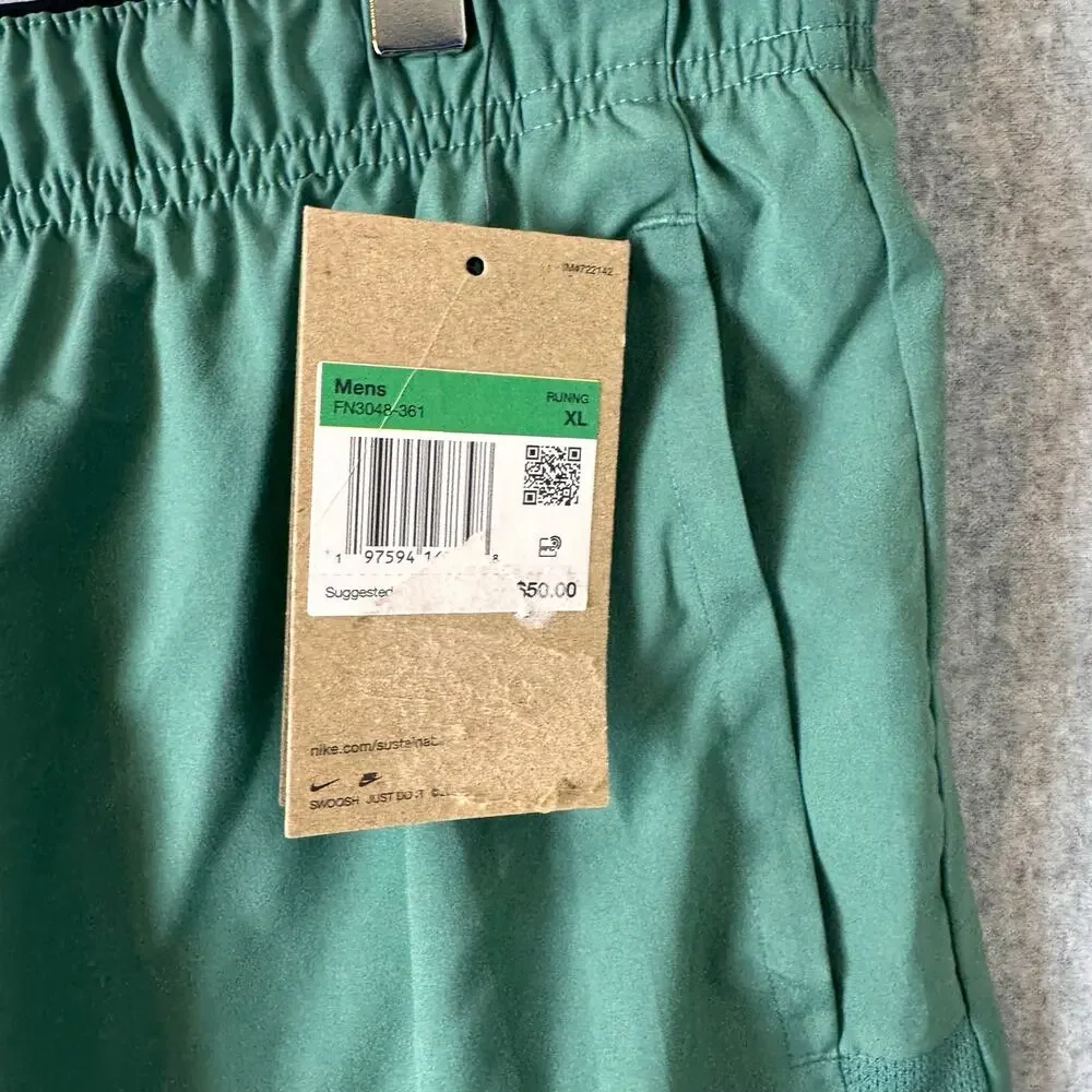 Nike Men's XL Challenger Flash Dri-FIT 5